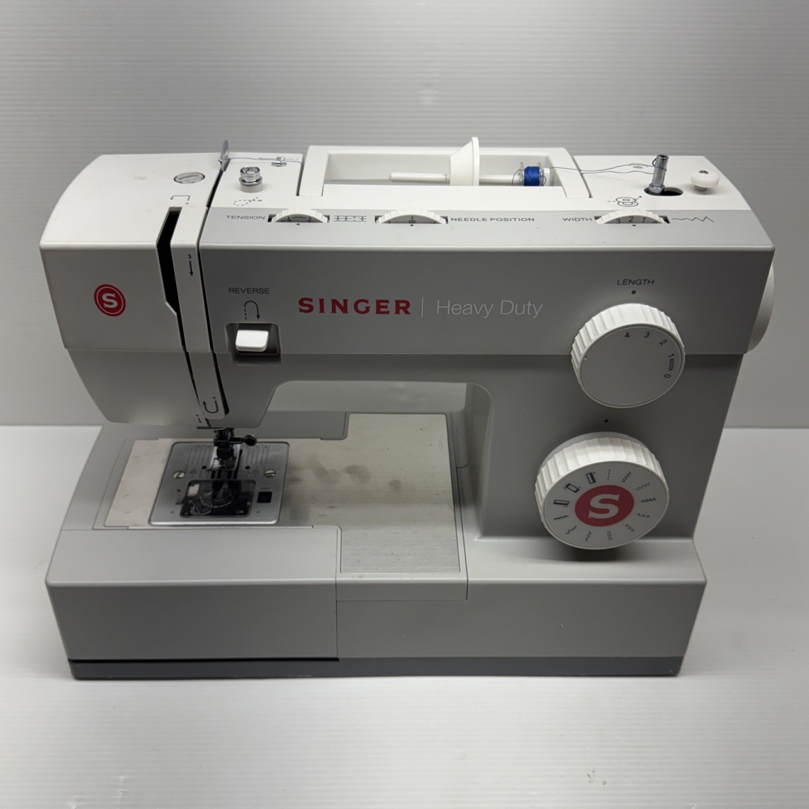 Singer Heavy Duty 4411 Sewing Machine Tested Working Machine
