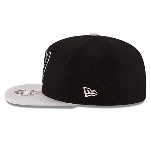 New Era San Antonio Spurs Snapback Hat NBA Team Classic 2 Tone Black Grey Cap