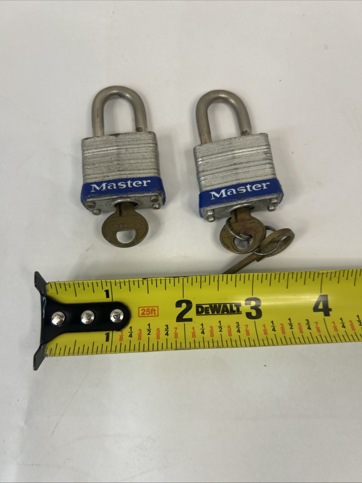 Master Lock No 7 Keyed Standard Shackle Rectangular Padlock Lot (2)