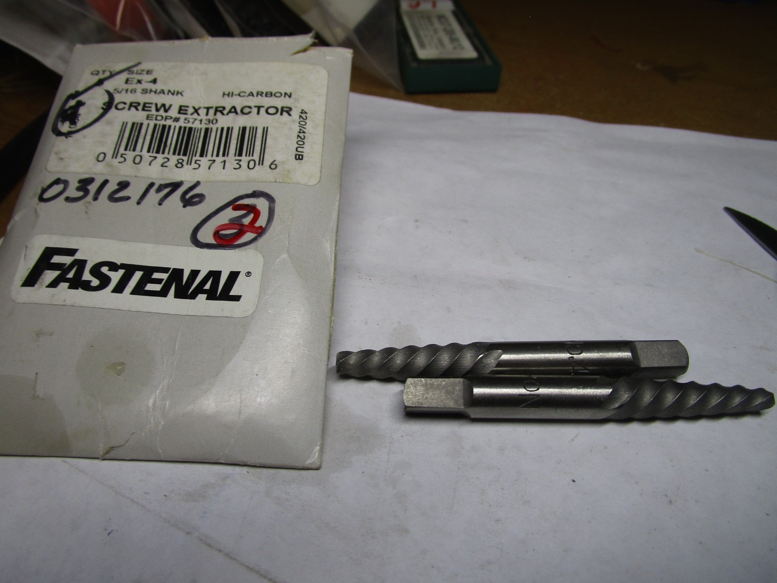 E-4 5/16" Carbon Steel Gold Surface Treated Screw Extractor QTY 2