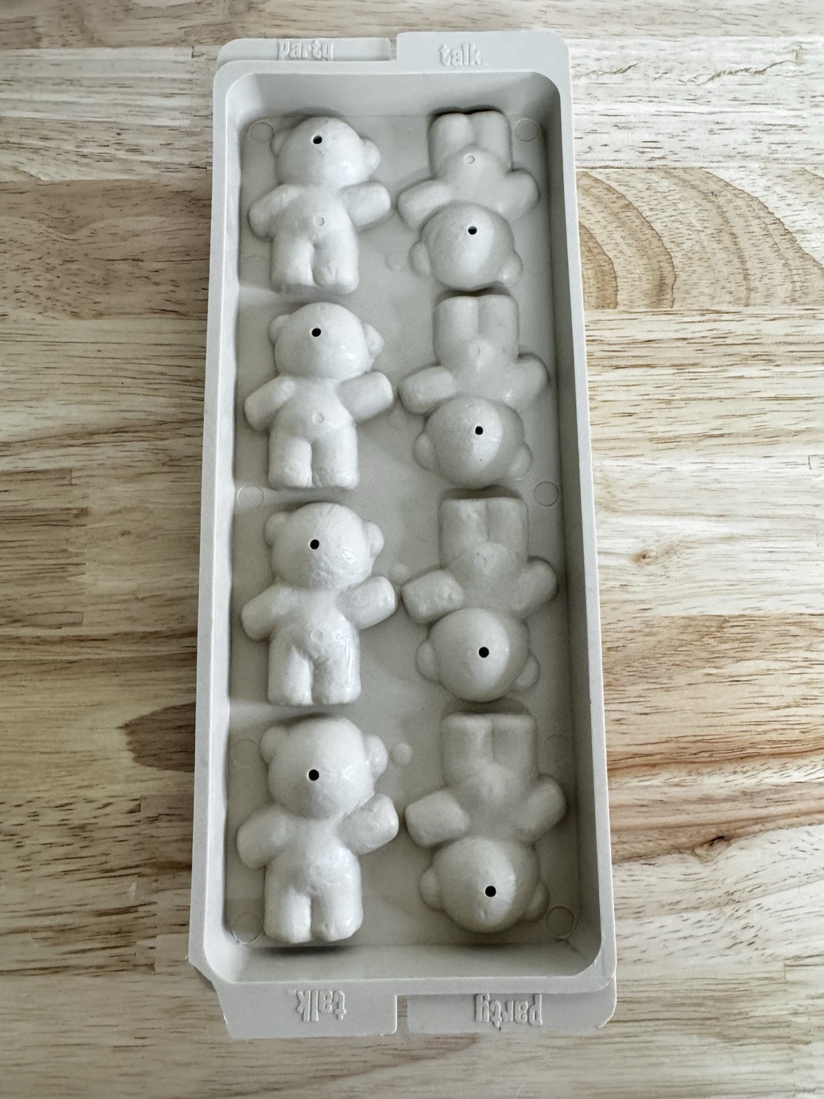 Vintage Party Talk Bear 8 Compartment Ice Cube Chocolate Candle Soap Mold