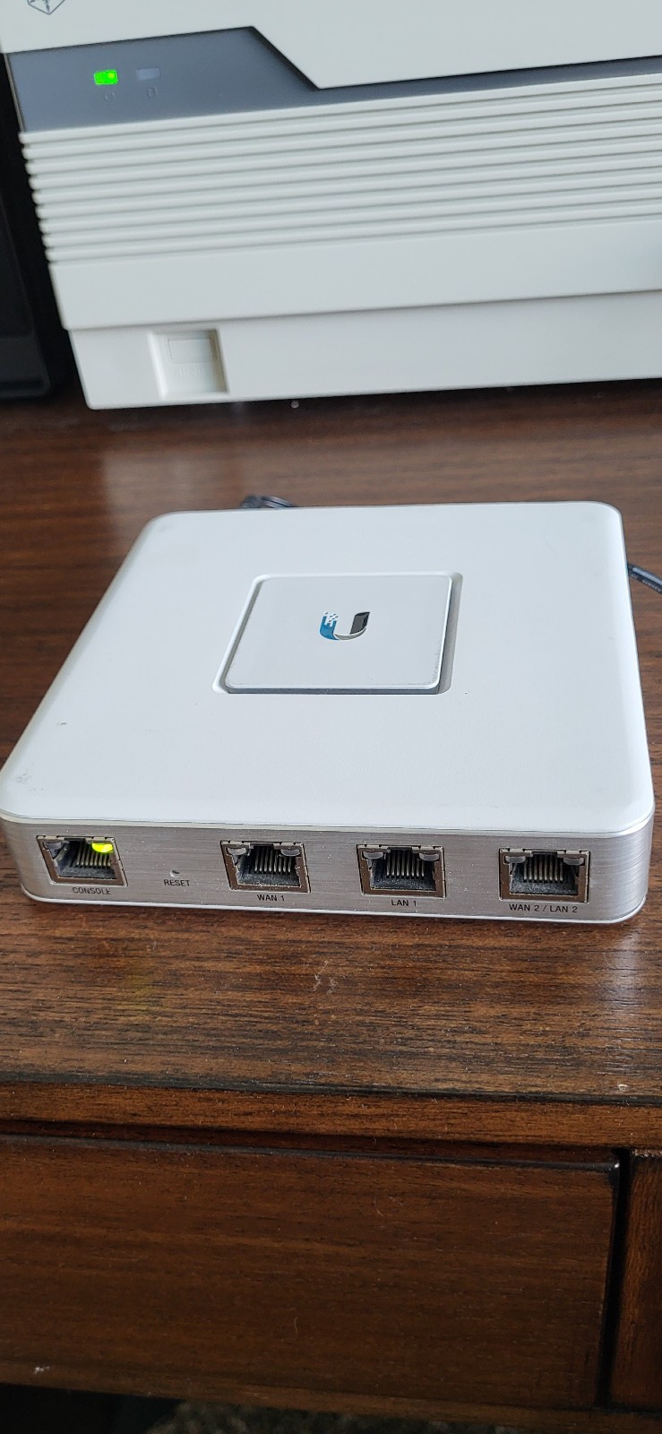 Ubiquiti Networks UniFi Security Gateway - White (USG) No Adapter Ships Fast!