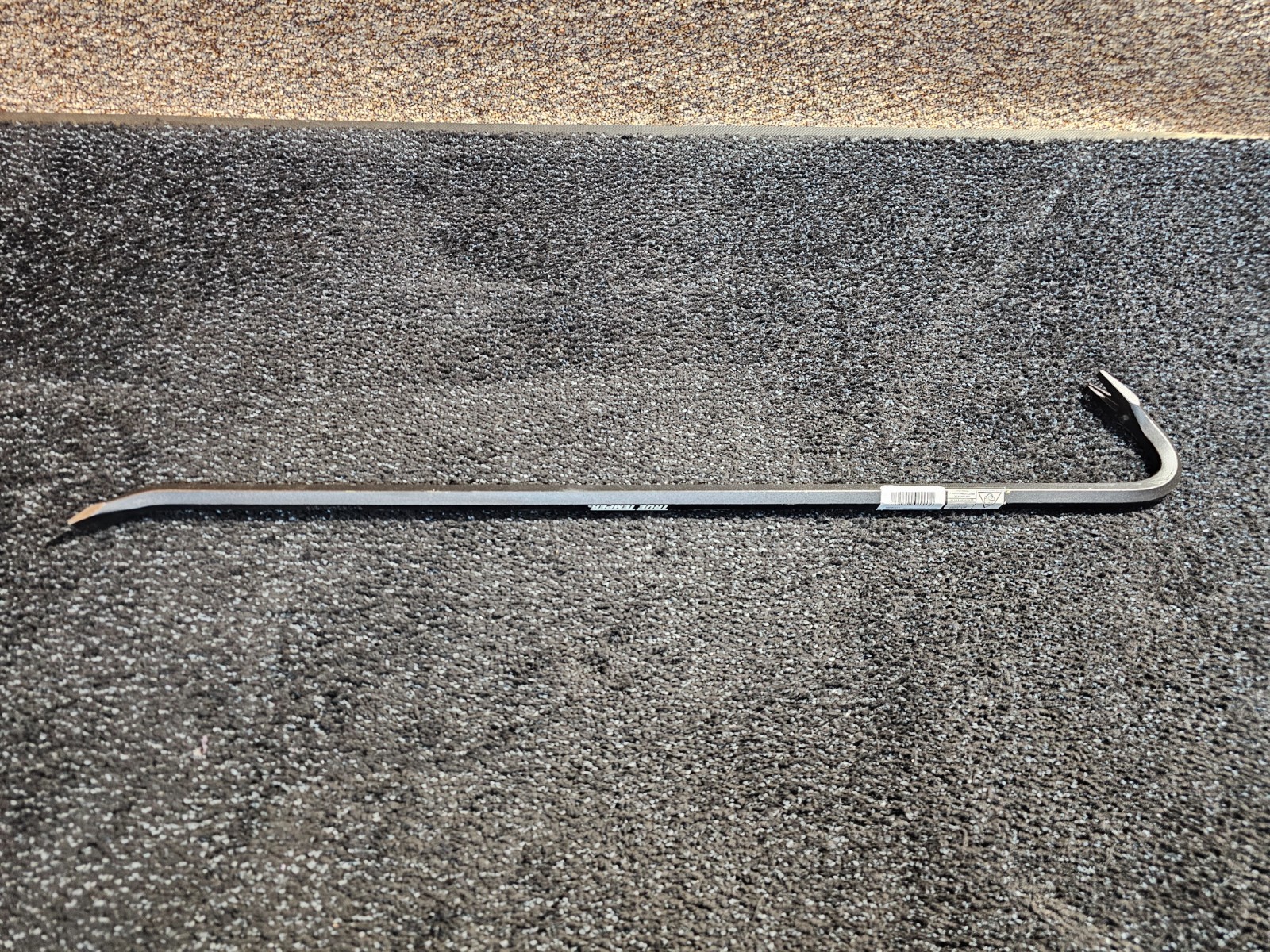 36" True Temper 11716GR Nail Puller Steel Gooseneck Wrecking Bar, 3/4 In. W