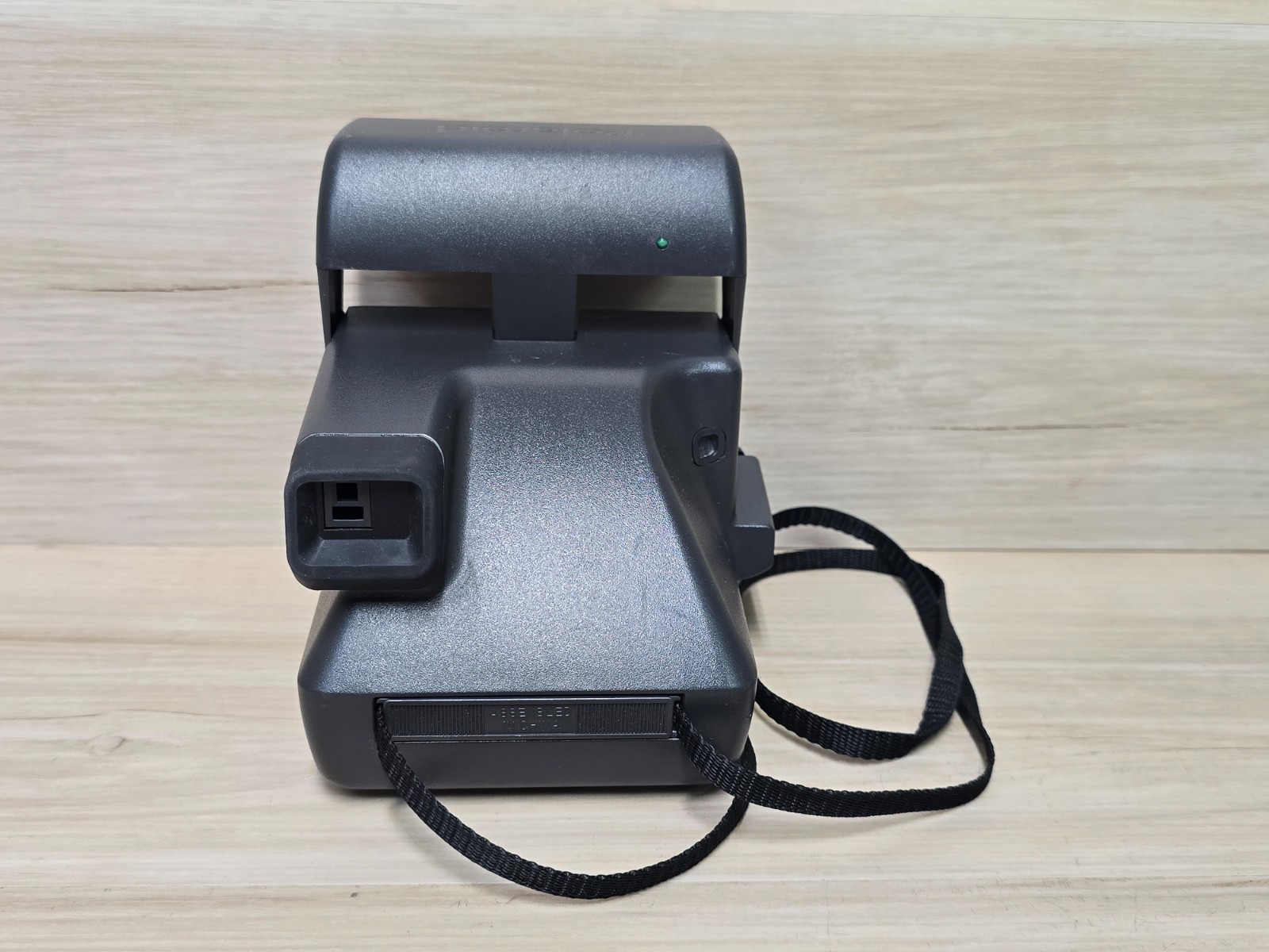 Polaroid One Step Camera With Built in Flash 600 Film