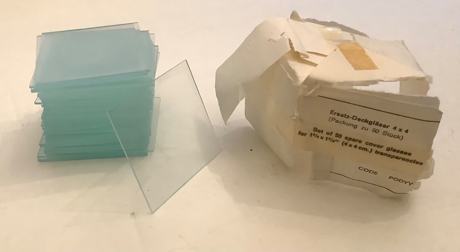 Ersatz-Decklaser 45 x 45 mm (1 5/8” x 1 5/8”) Cover Glass Slips, (Pack of 47)