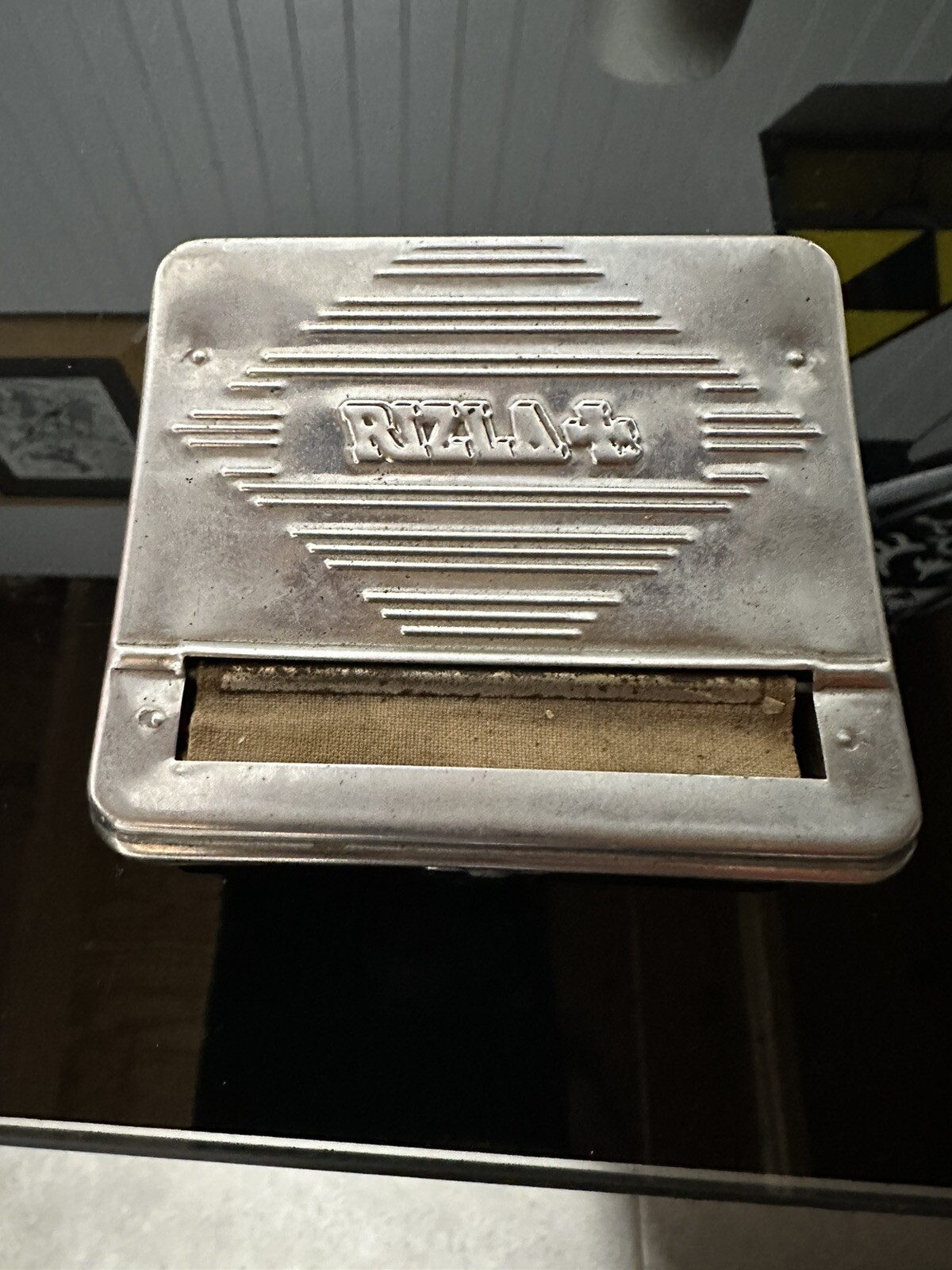 rizla rolling machine