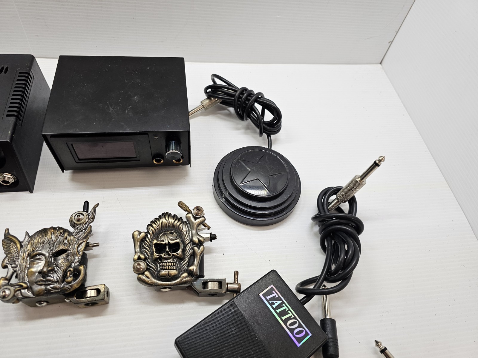 Pro Tattoo Machine Coil Gun Set w/ 2 Power Supplies & Cables – Skull & Dragon