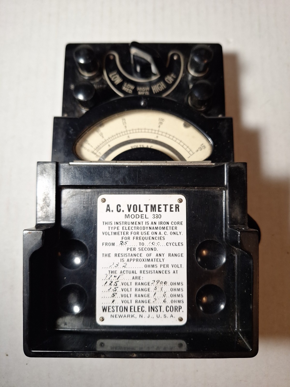 Vintage A.C. Voltmeter Model  33O Weston Iron Core Electrodynamoter Bakelite