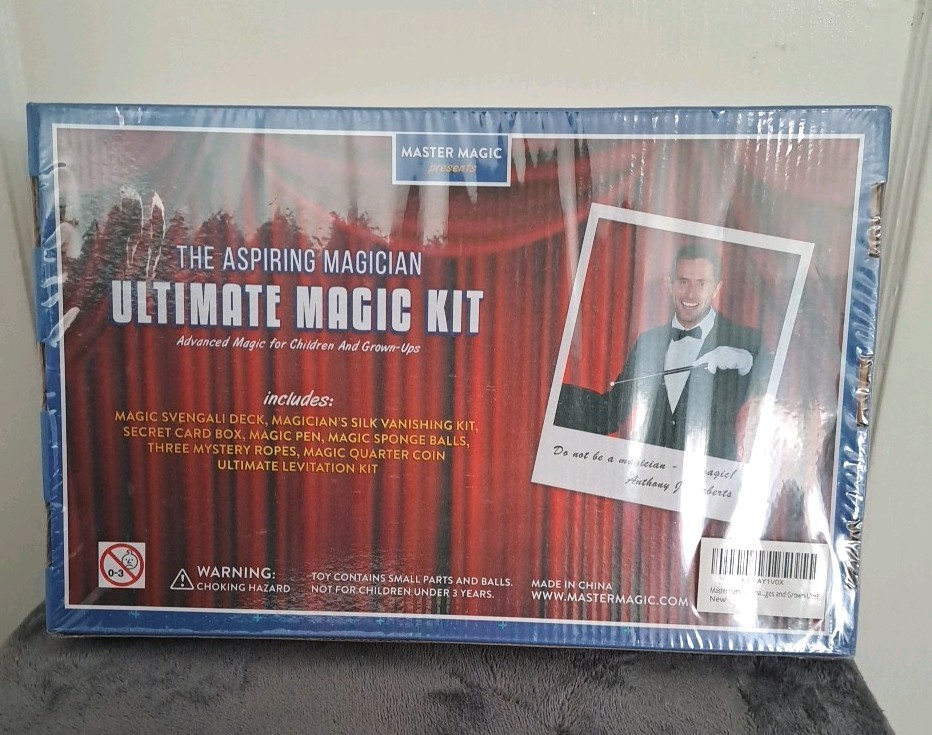 Ultimate Magic Kit Over 350 Magician's Tricks New