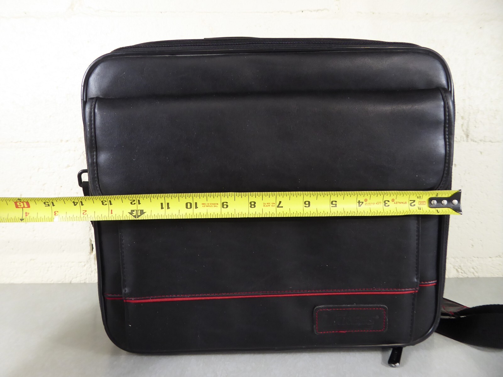 TARGUS Multi-pocket Laptop Carrying Case Bag W/Shoulder Strap Model CUN1 