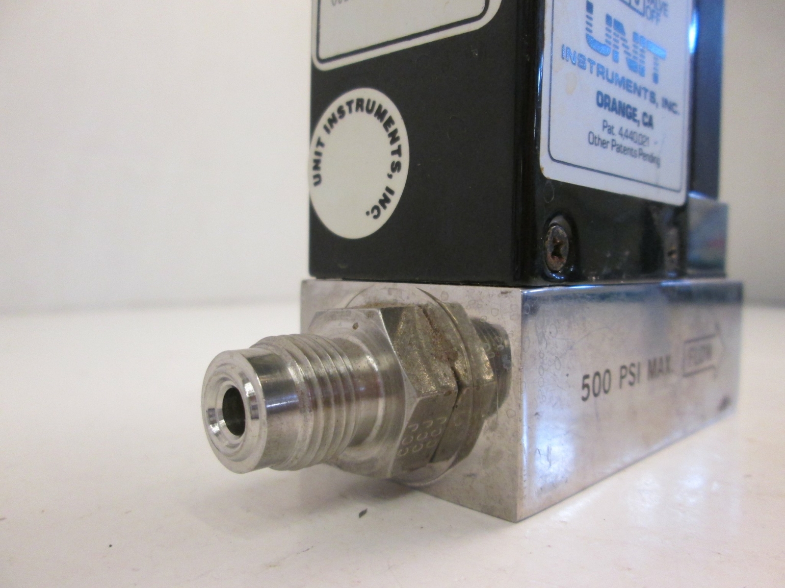 Unit UFC-1020 Mass Flow Controller MFC, H2, 10 SLM