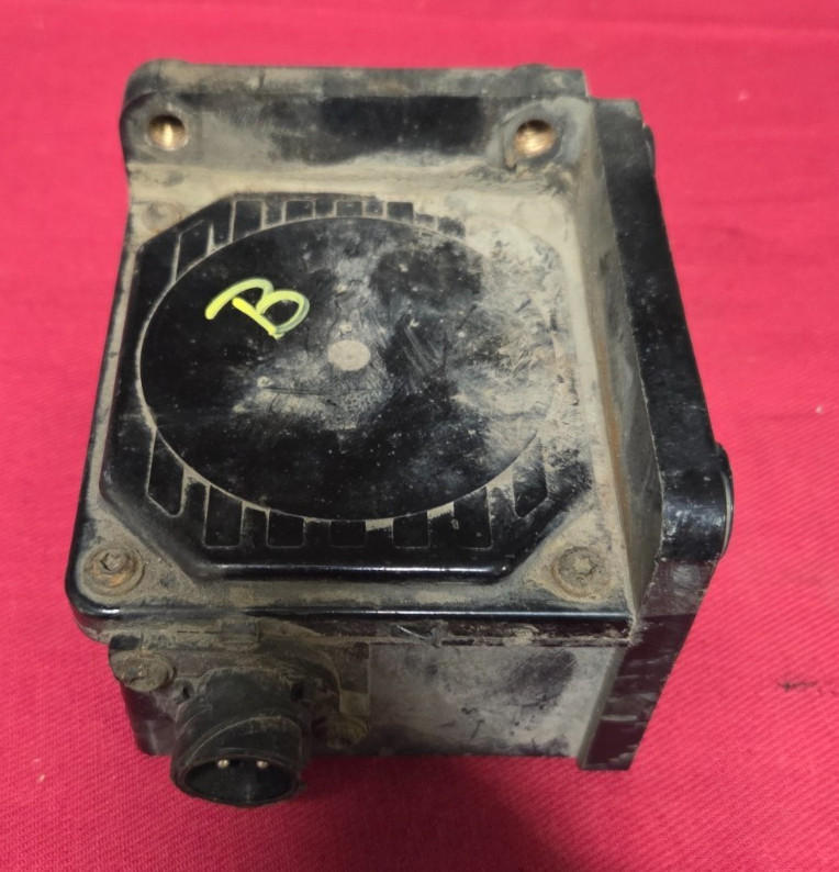 KNORR-BREMSE BENDIX ESP YAW RATE STABILITY SENSOR  0 486 020 006, 5013703 #B