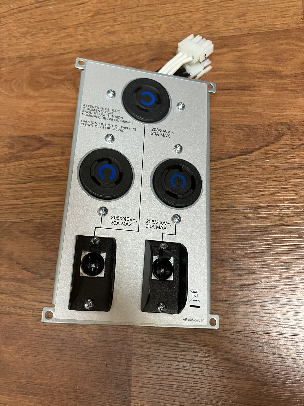 APC Symmetra RM 208/240V Backplate Kit with (3) L6-20R Catalog # SYPD3