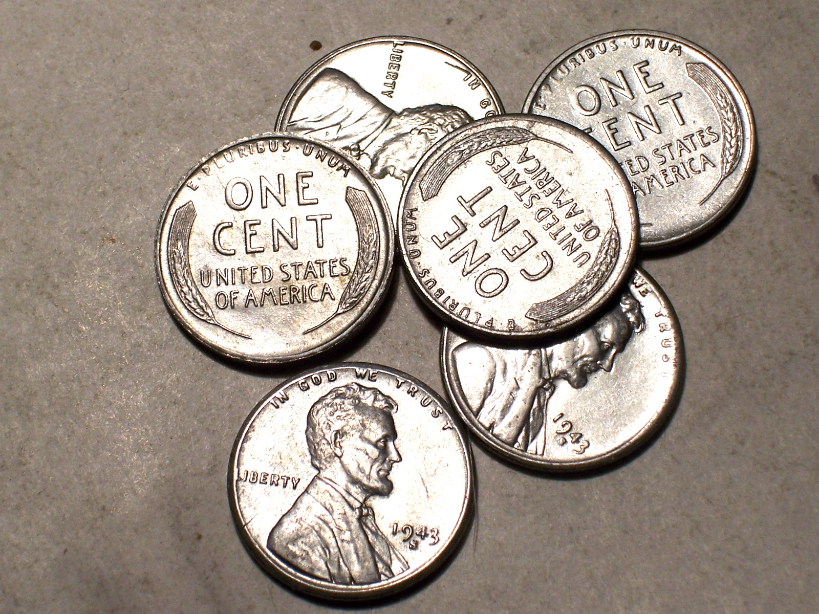1943-S @  Old Lincoln Wheat *Steel* Wheat penny.!! *From roll*