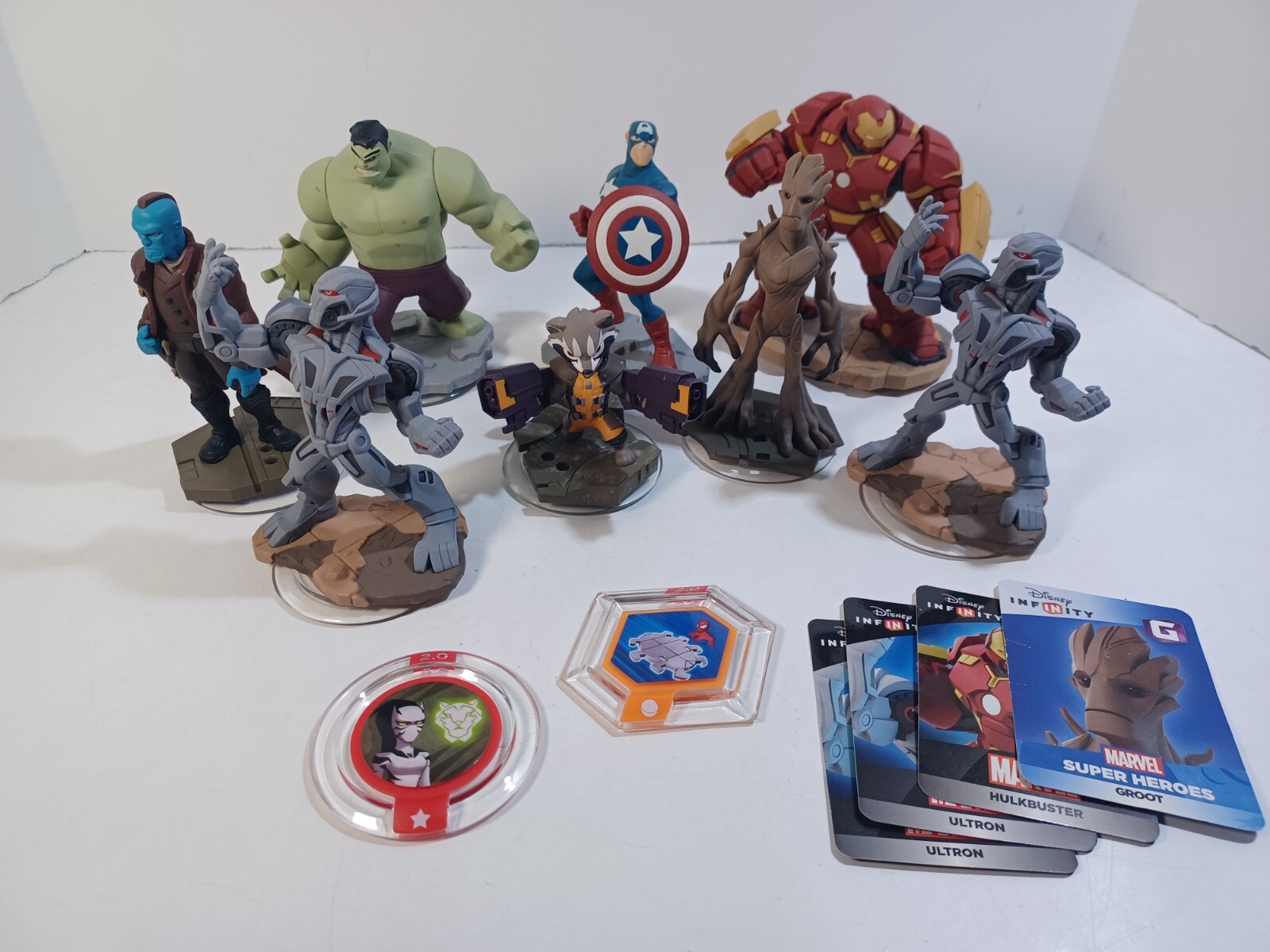 Lot 10 Random Disney Infinity Marvel Figures Accessories