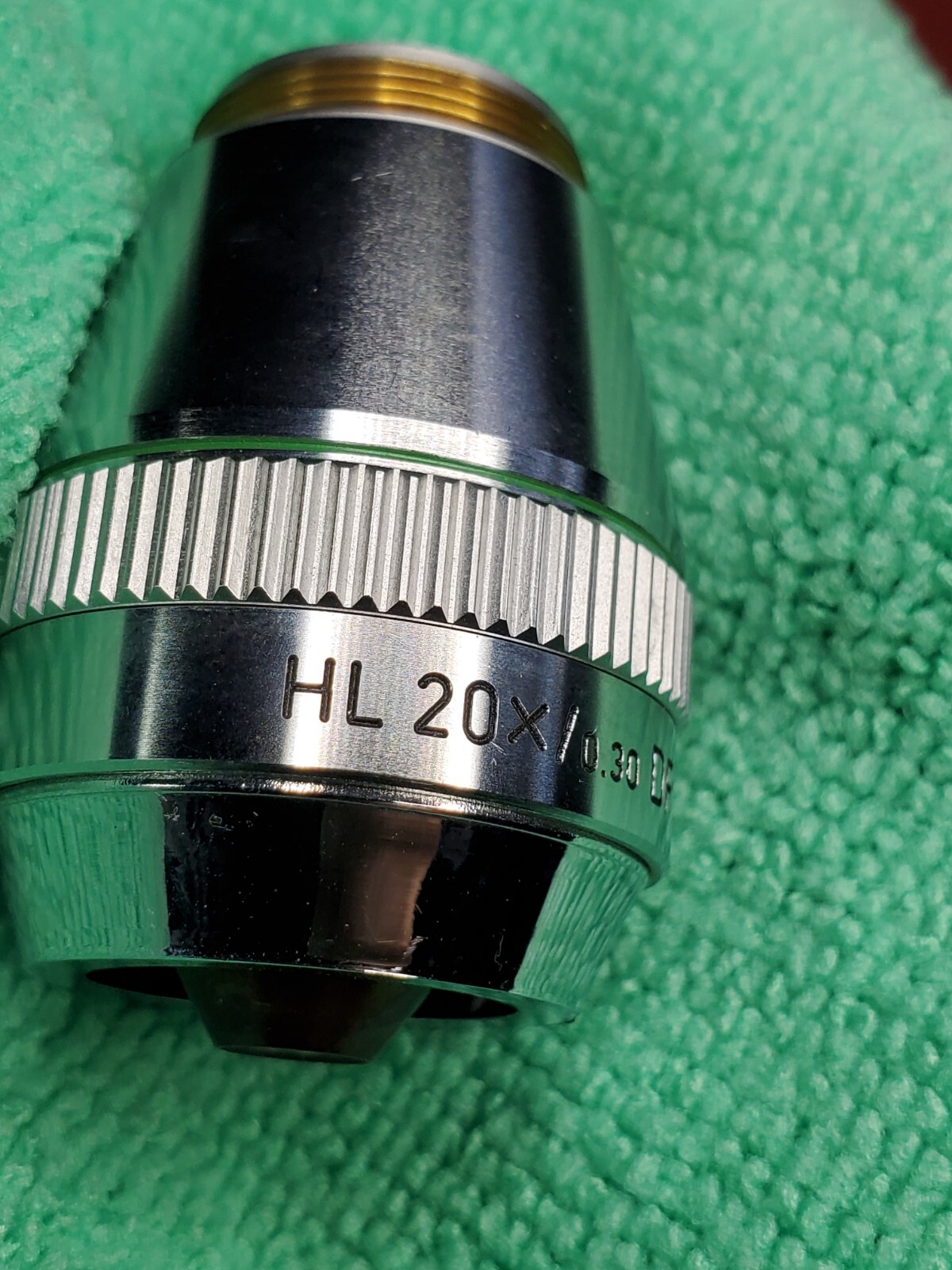 Leitz Leica Wetzlar Germany 569189 HL 20x/0.30 DF Microscope Objective