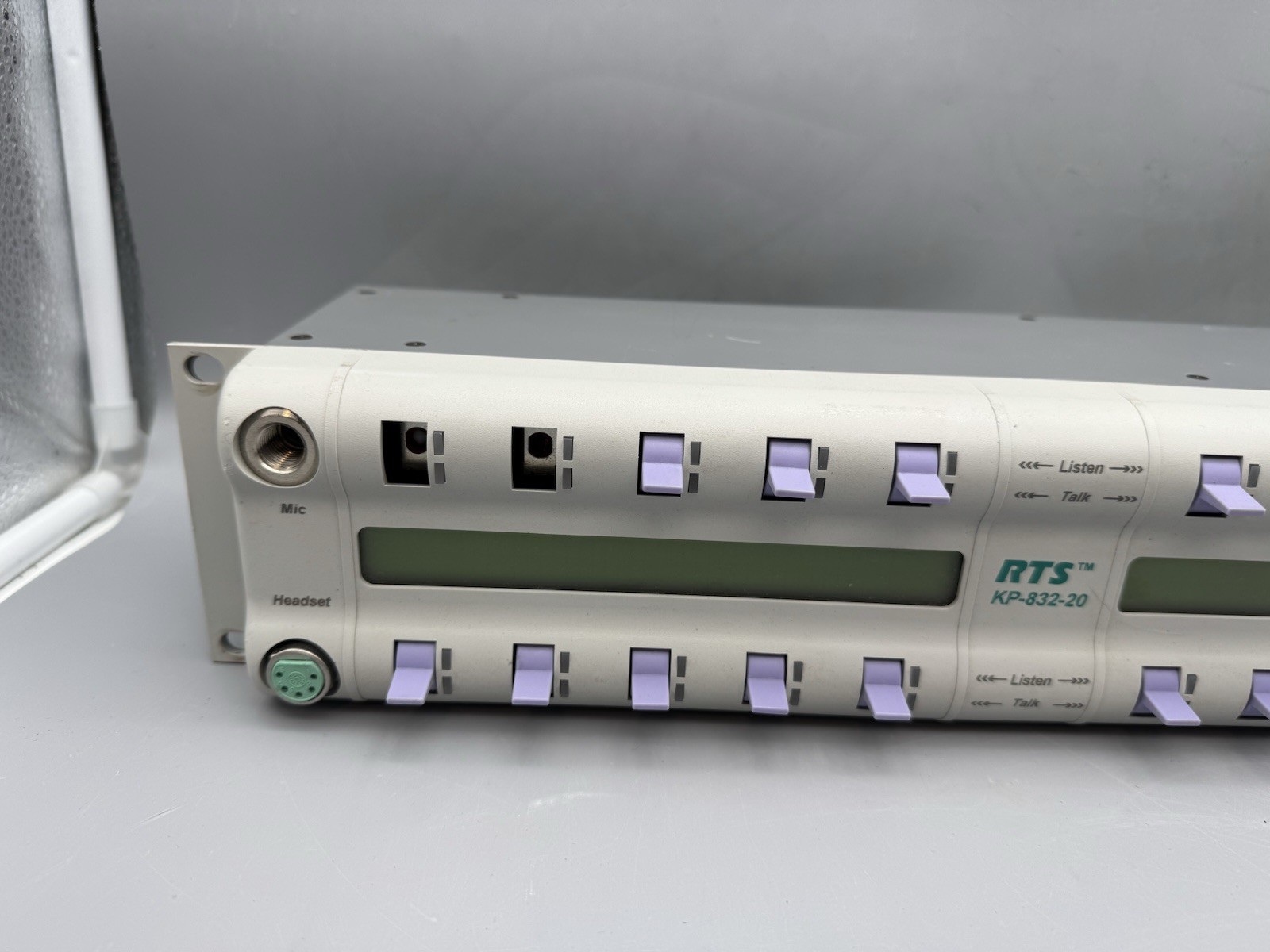 RTS KP-832-20 Digital Keypanel Intercom Console Telex Rack-Missing 2 switches