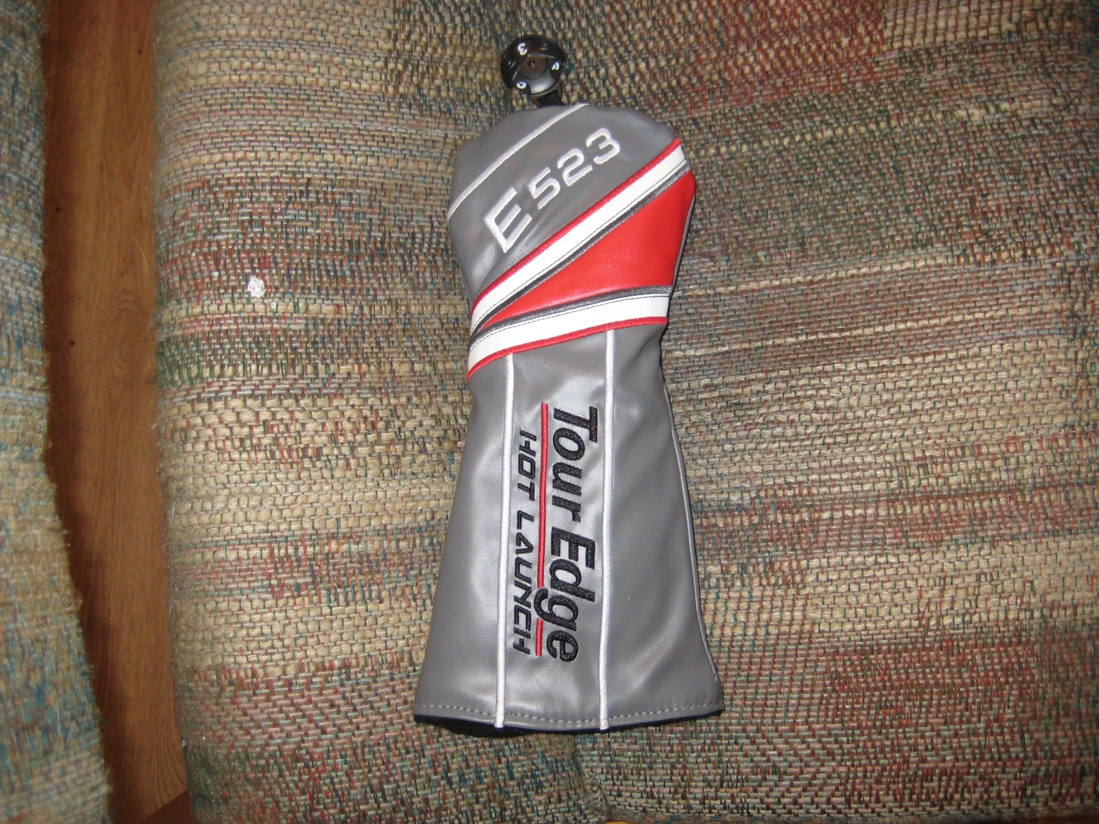 BRAND NEW Tour Edge Hot Launch E523 Fairway 3 wood headcover with number wheel