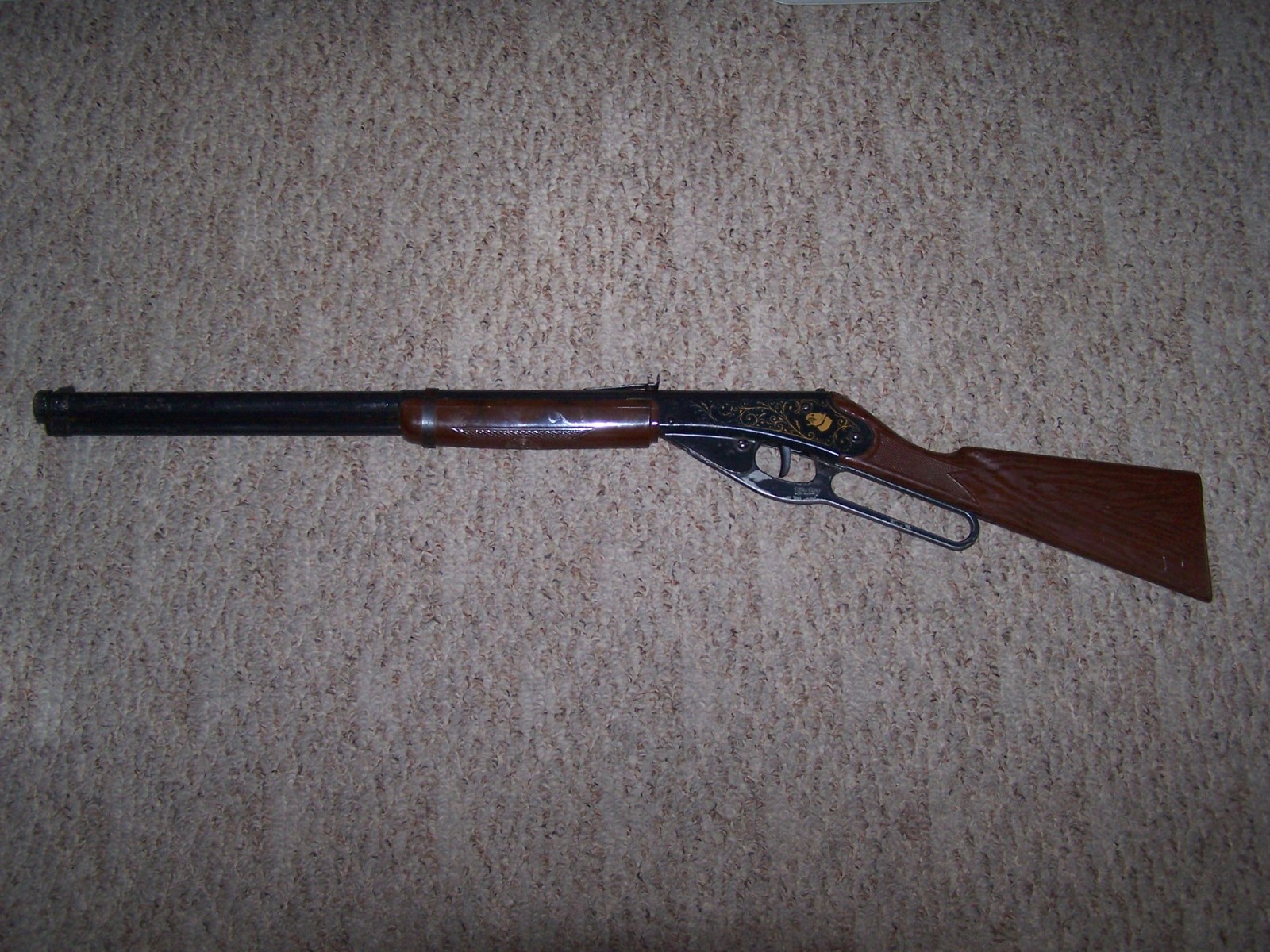 Vintage Daisy BB Gun Model No. 111.  Plastic  Stock/Grip.  WORKS GREAT!!!