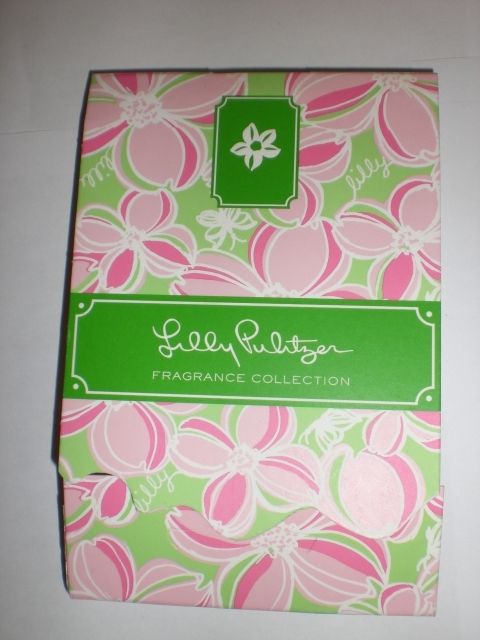 ONE LILLY PULITZER NOTEPADS W/PENCIL  NEW 4.5"Lx3 1/8"W EACH PAD 51CT NEW