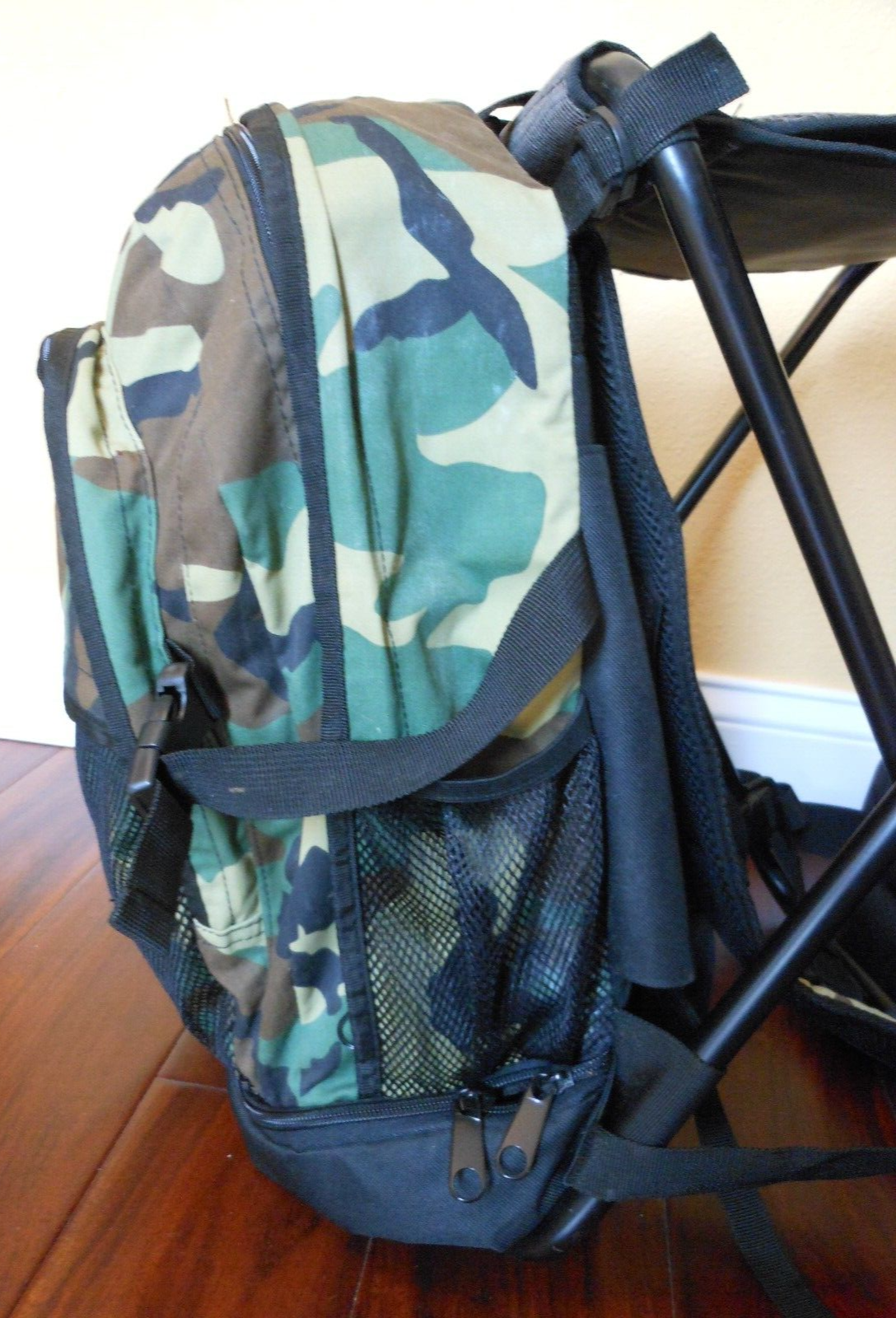 Wilson & Miller Camo backpack with stool