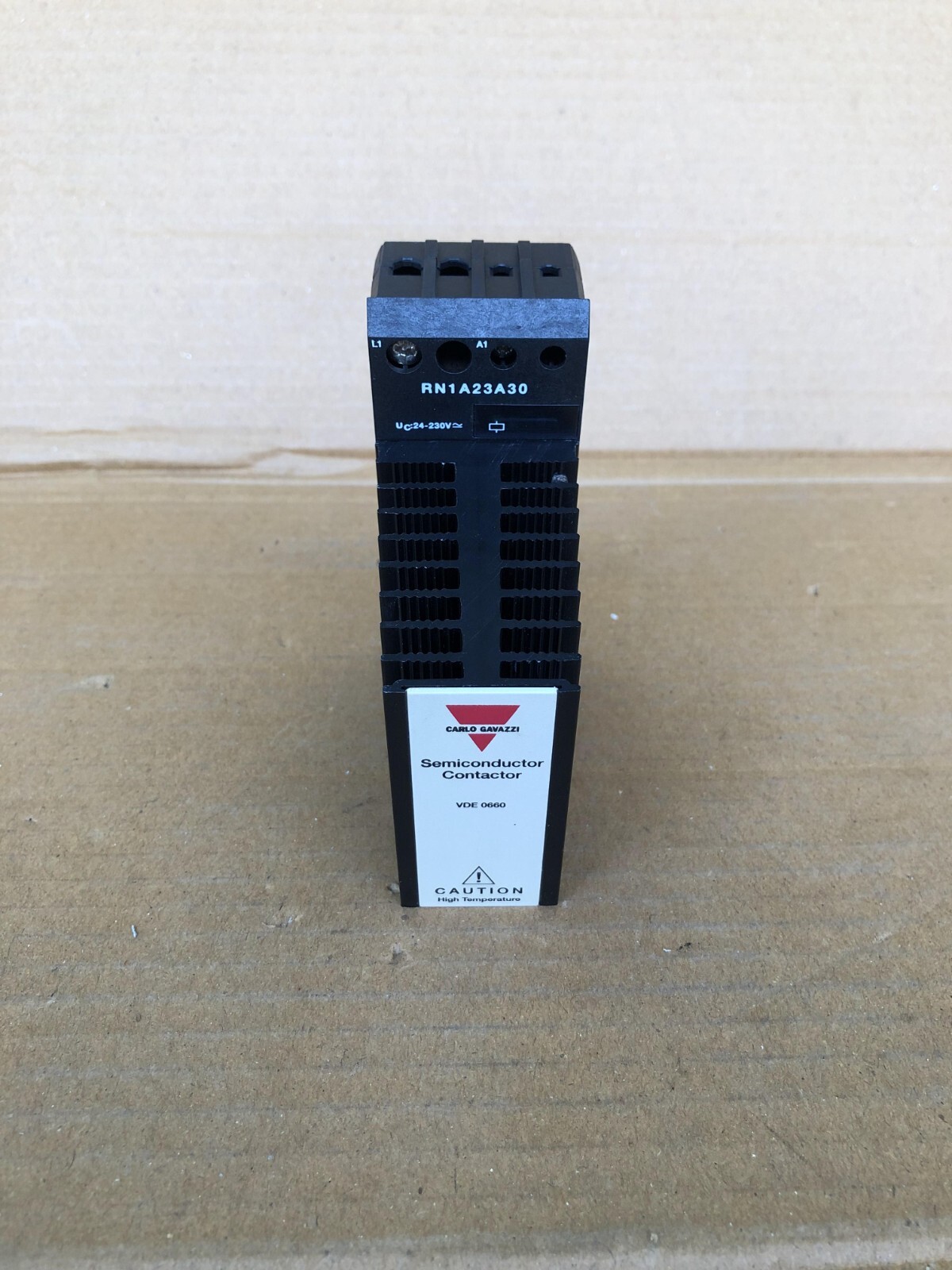 CARLO GAVAZZI RN1A23A30 SOLID STATE RELAY