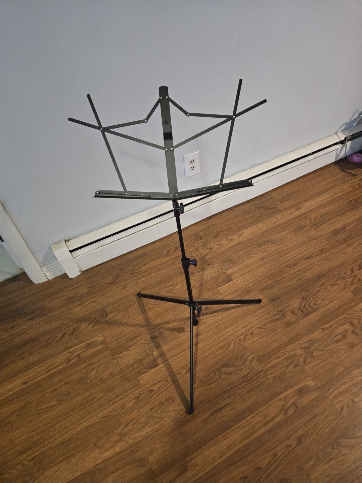Titan TMS25-BLK Tripod Foldable Height-Adjustable Music Stand w/ Carry Bag