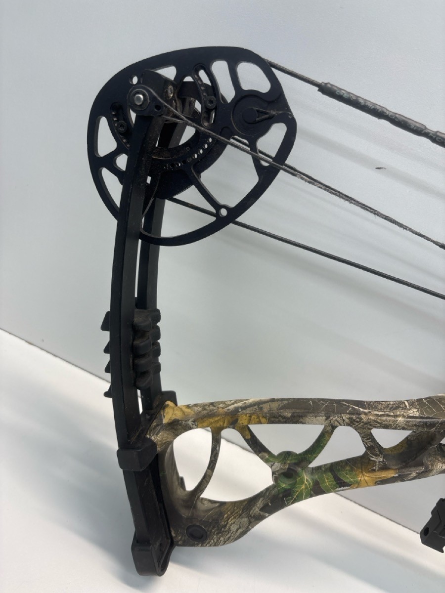 PRE-OWNED COMPUND BOW HOYT ARCHERY TORREX (P23017165)