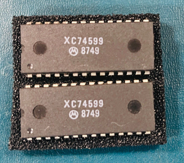 LOT of 2 MOTOROLA XC74599 28-PIN DIP ICs - SHIPS from USA