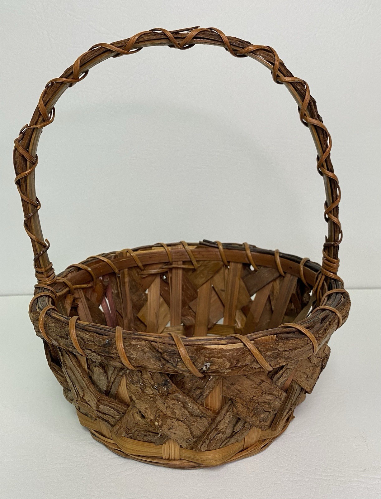 Natural Rustic Bark Round Woven Basket With Handle 8” X 4”
