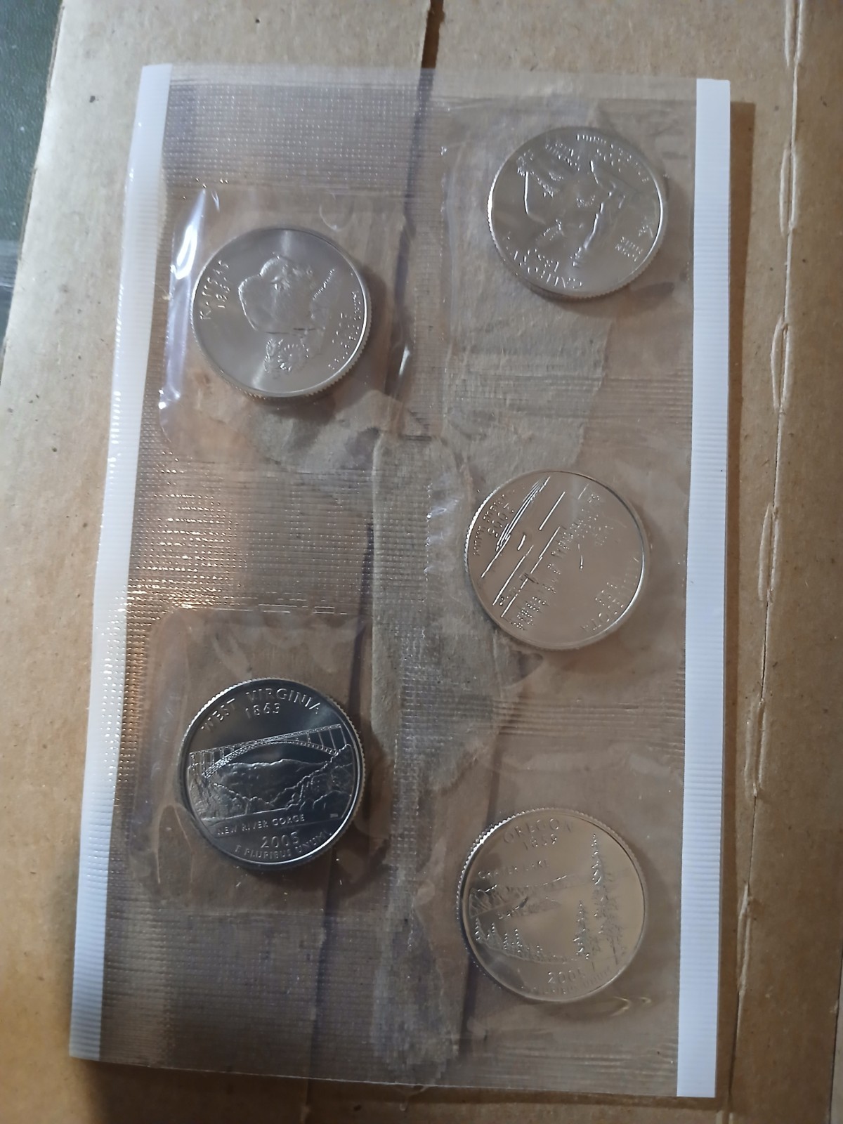 2005 MINT UNCIRCUATED SET ITEM #SUX3-1SET