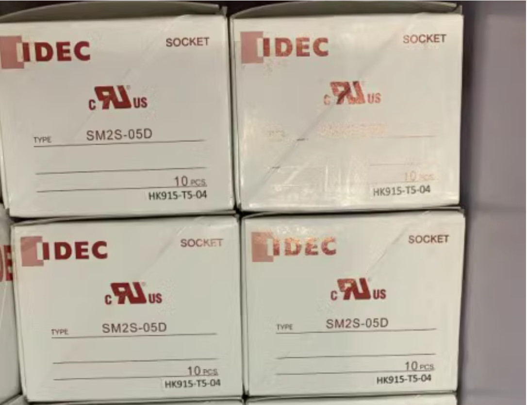 10PC New IDEC relay base SM2S-05D #LL