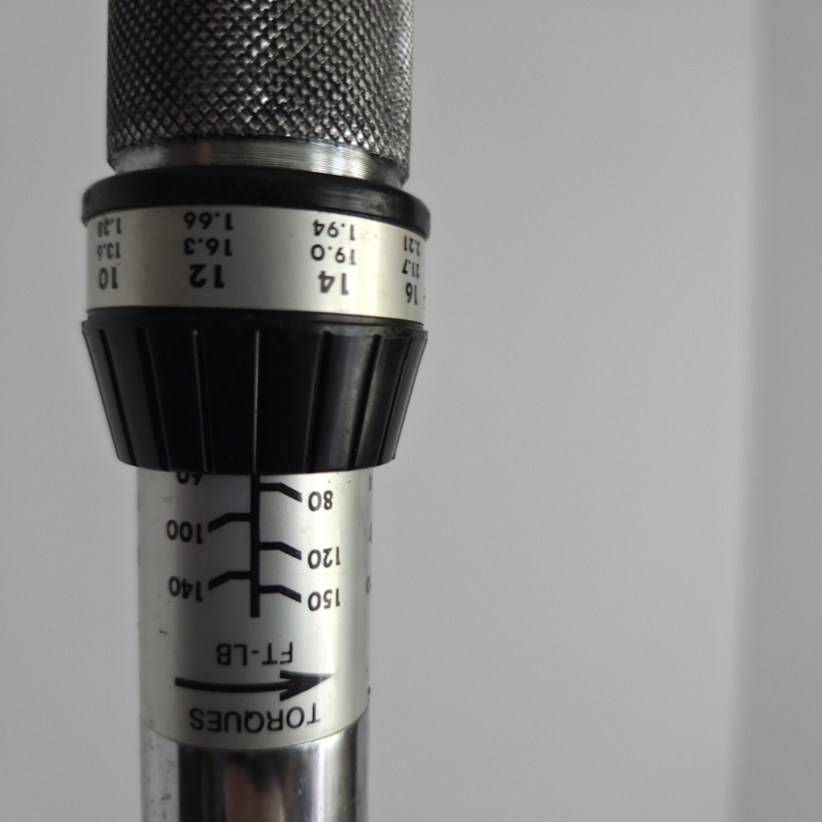 ATD Tools Micrometer Adjustable Torque Wrench 10-150ft-lb, 1/2" Drive Rachet