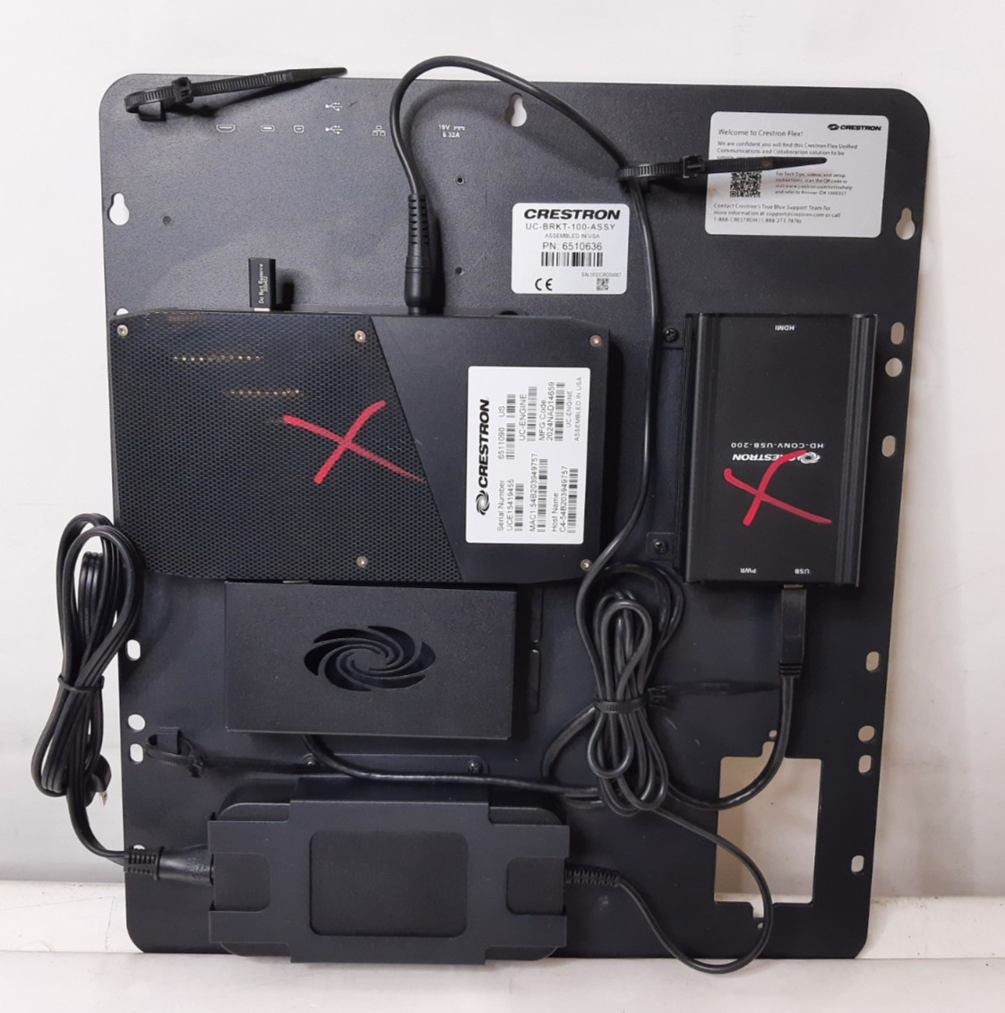 Crestron UC-BRKT-100-ASSY w/ UC-ENGINE + HD-CONV-USB-200 + PSU - Power Tested