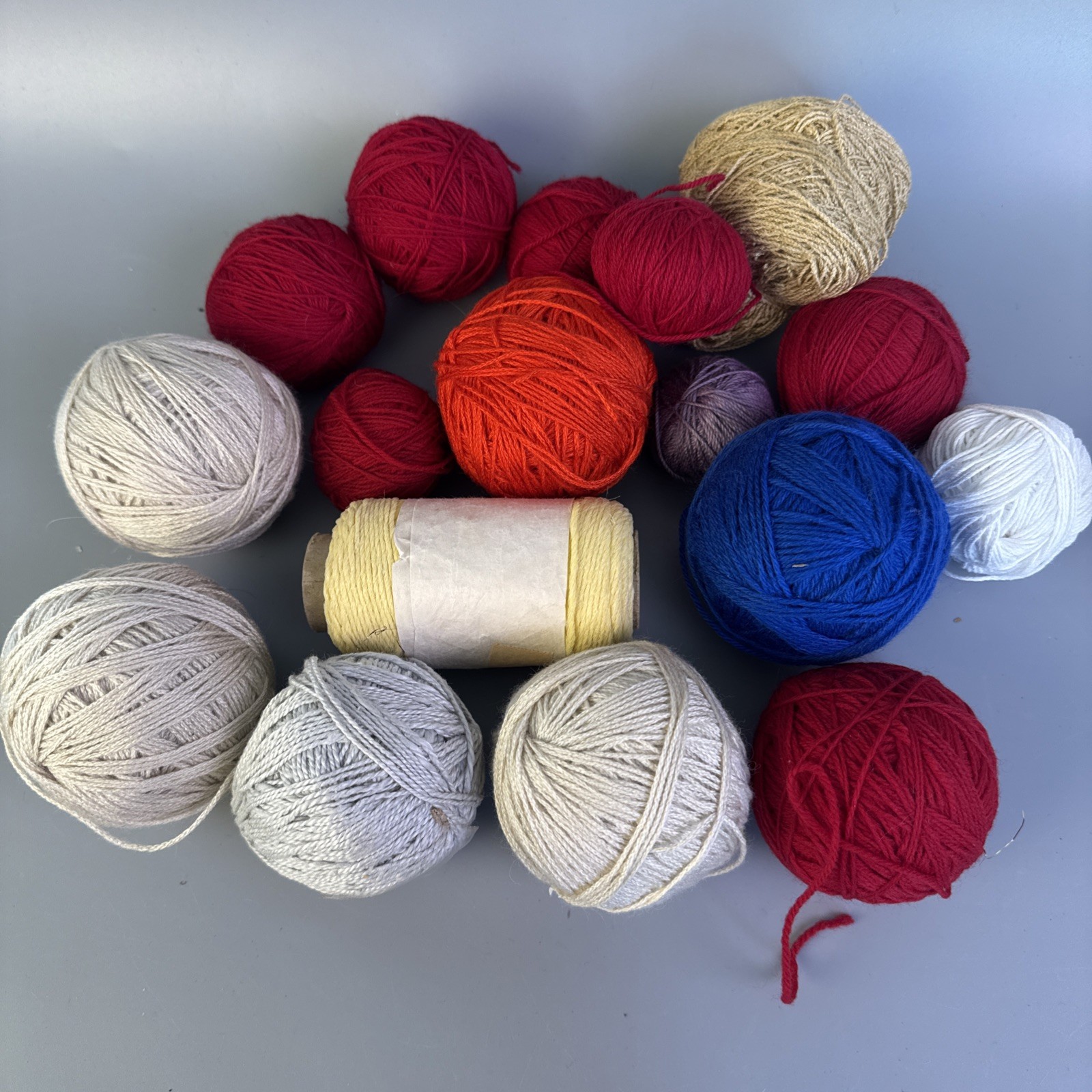 Vtg Miscellaneous Yarn Crochet Thread Small Size Unbranded Lot Mixed Colors