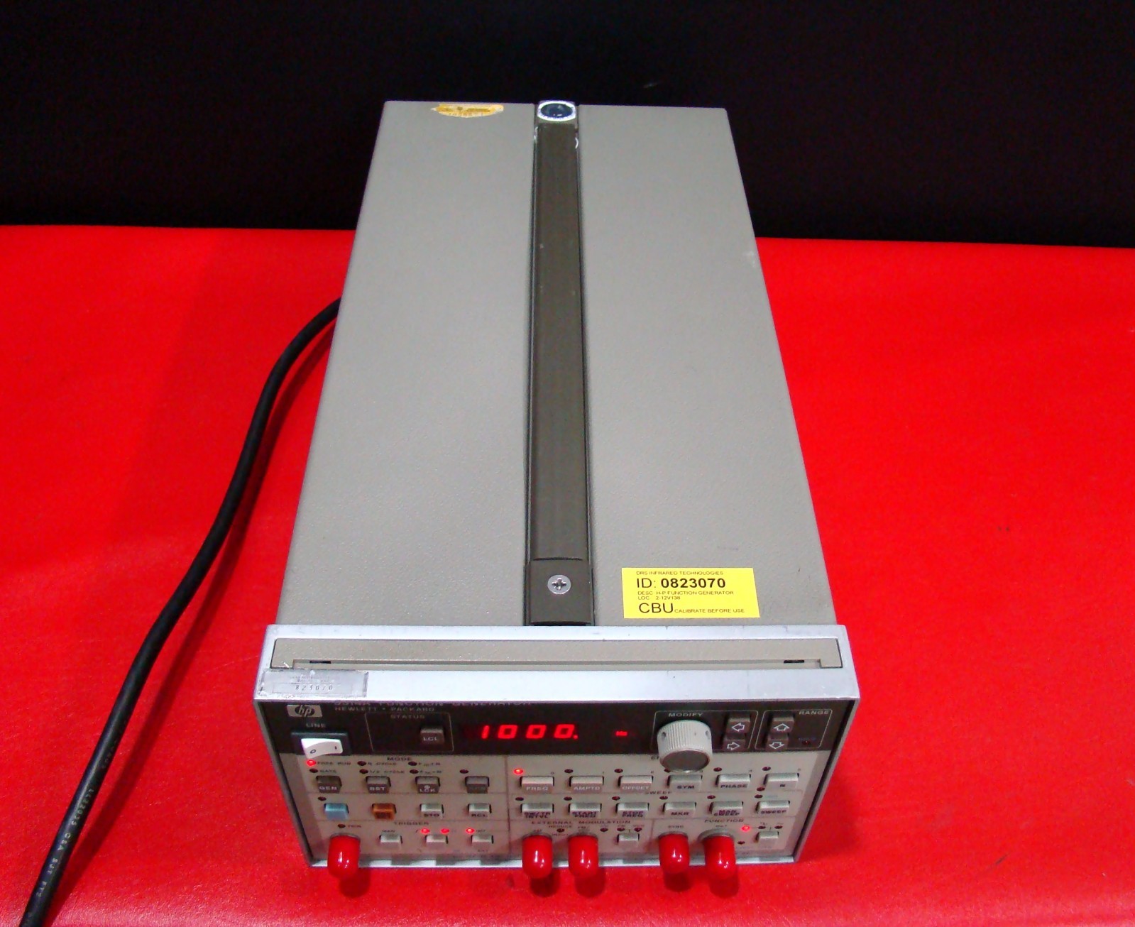 HP 3314A FUNCTION GENERATOR - 20 MHZ - TESTED Actual pictures