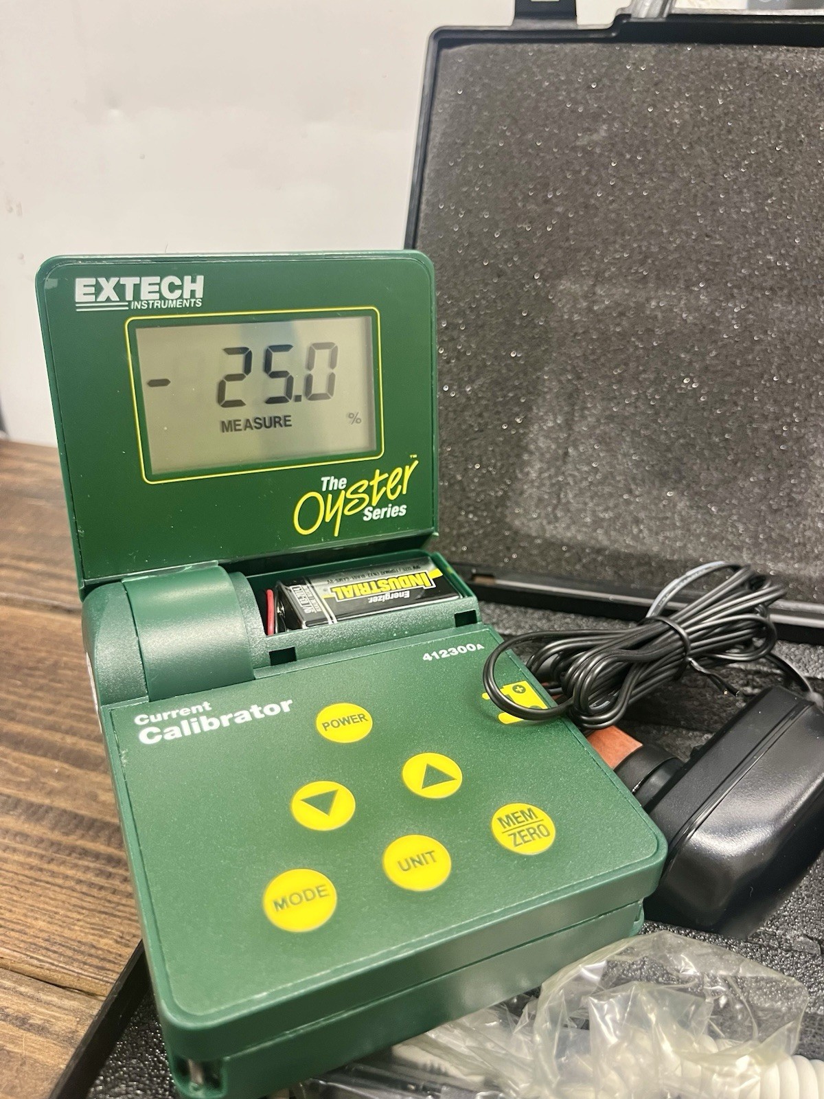 Extech 412300A The Oyster Current Calibrator Meter Process Devices Calibrated