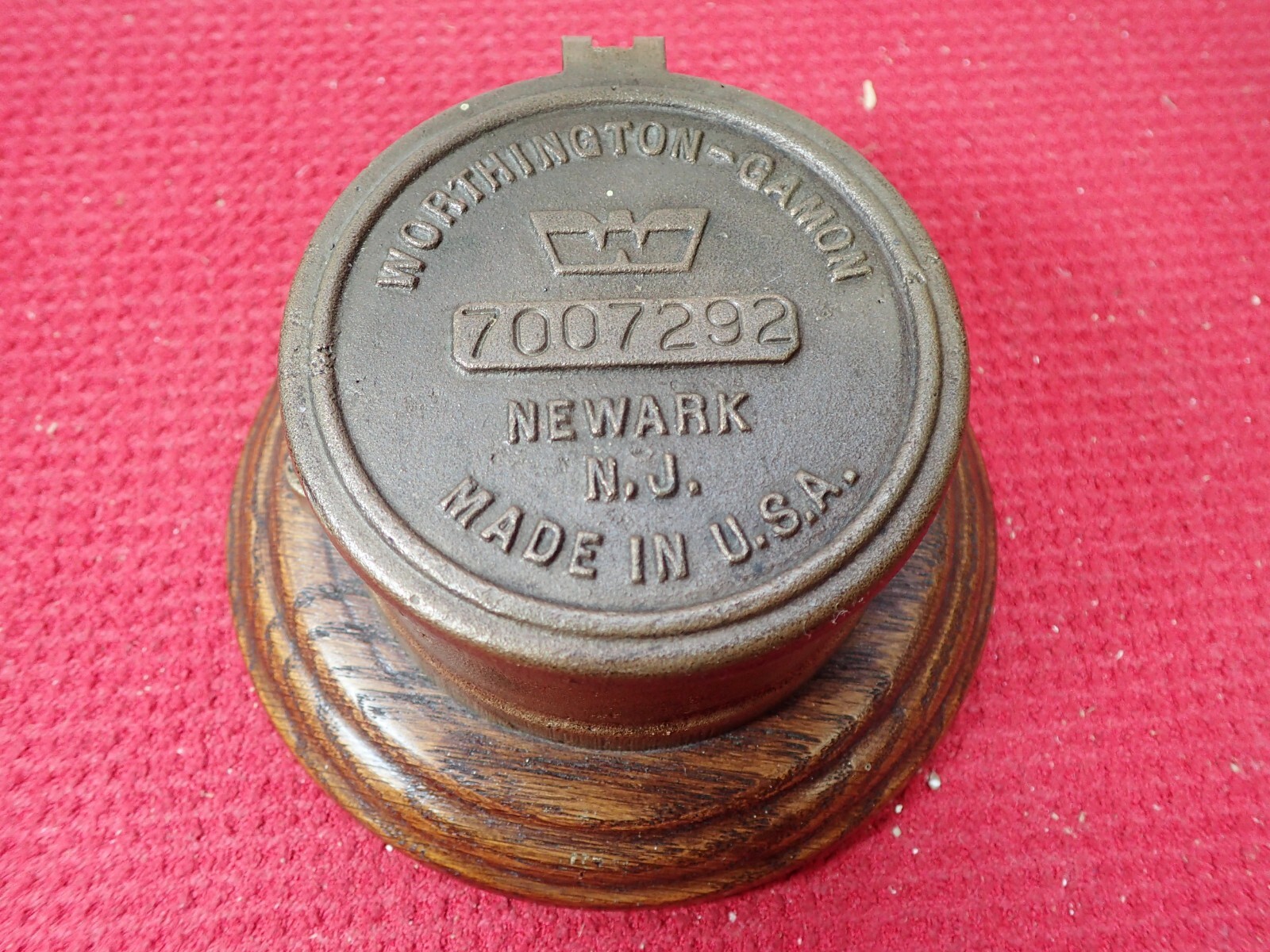 Worthington Gamon Complete Advertising Meter Premium Paperweight