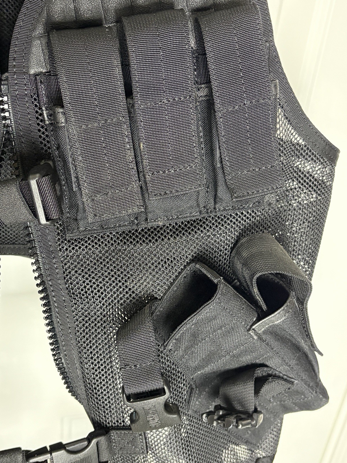Blackhawk Tactical Vest Size 26 Black Mesh Utility Security Combat Vest