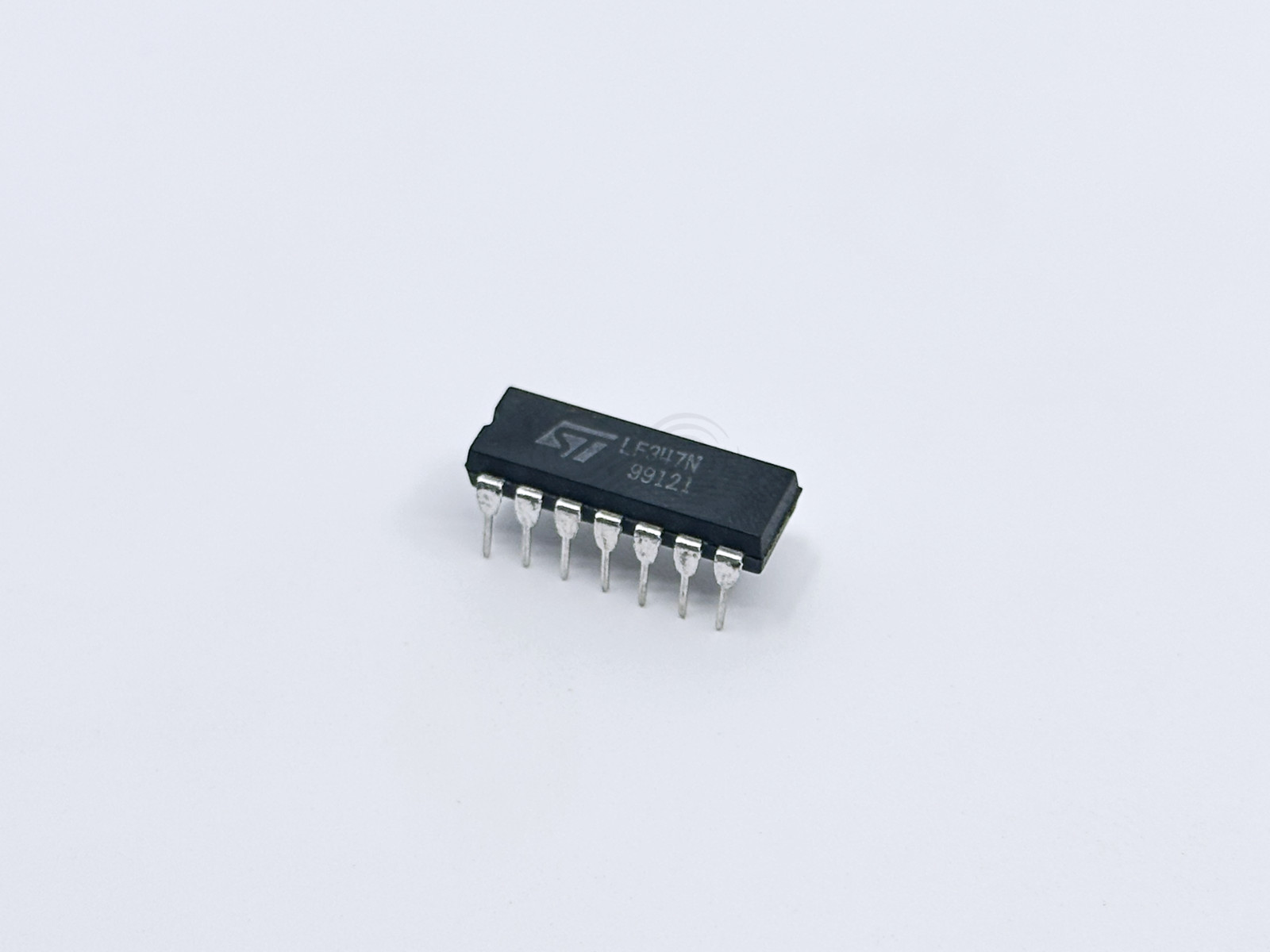 5PCS LF347N STMicroelectronics Quad JFET Input Operational Amplifier 4MHz DIP-14