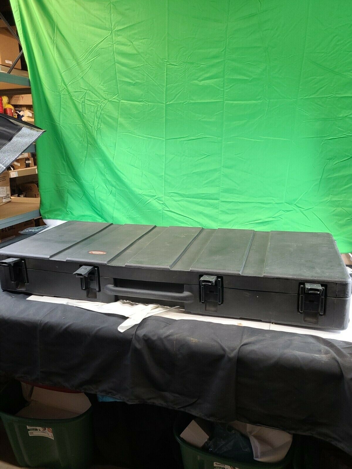 SKB Large Stand Case with Wheels-54.5"x22.5"x7"-INTERIOR-52"x19-3/4"x7"