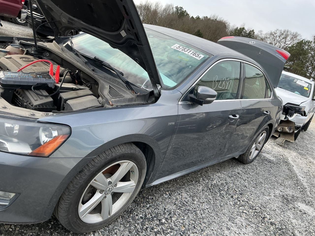 PASSAT 2015 Glove Box 4983770
