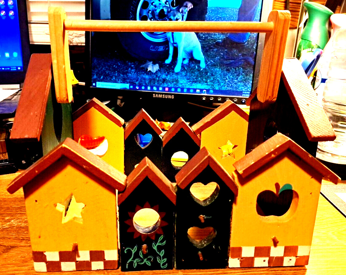Wooden Basket - BIRDHOUSE Theme - DECORATIVE - Colorful - HANDLE