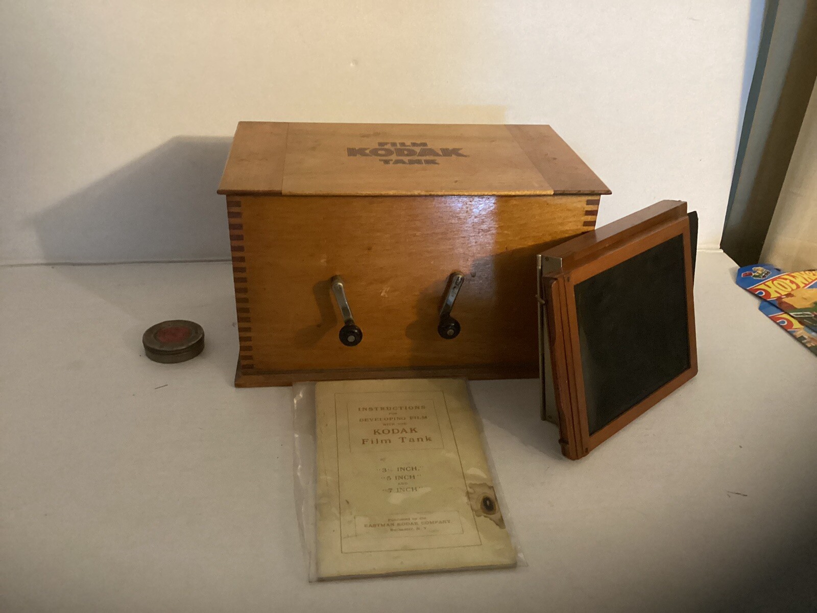 Vintage Kodak Film Tank Model-B2 Eastman Kodak Co. Tongue & Groove Wood Box