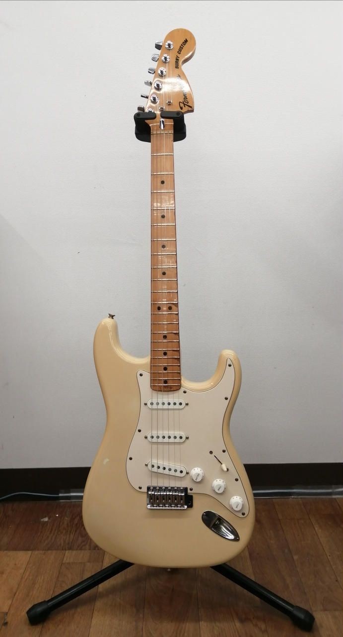Fernandes Stratocaster Type BUNNY CUSTOM FST SERIES Used