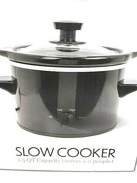 Room To Room Electric Slow Cooker 1.5 Qt  Black Serves 1- 2 People 1 Lid NEW