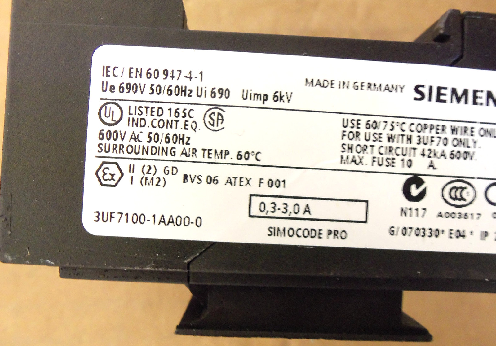SIEMENS 3UF7100-1AA00-0 SIMOCODE CURRENT MEASURING MODULE 3UF71001AA000