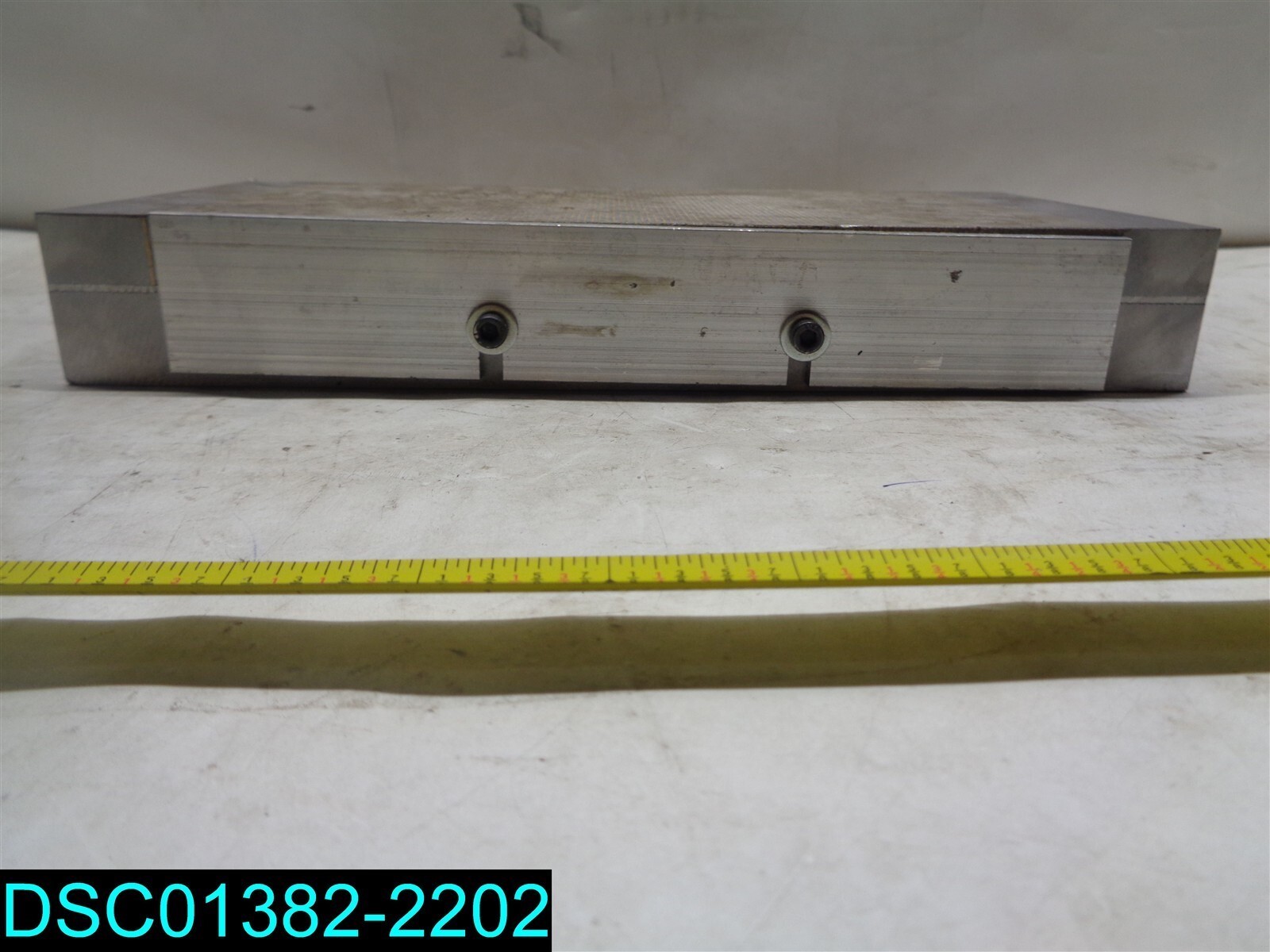 PERMANENT MAGNETIC CHUCK MACHINE