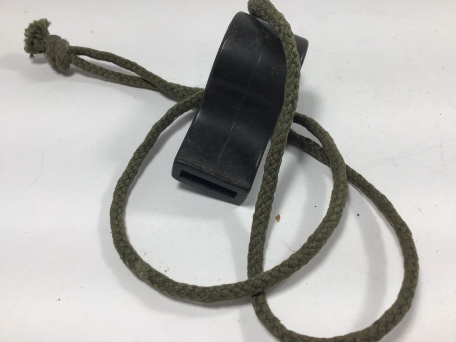 1969 US Army Plastic Whistle US GPI 1969 W3