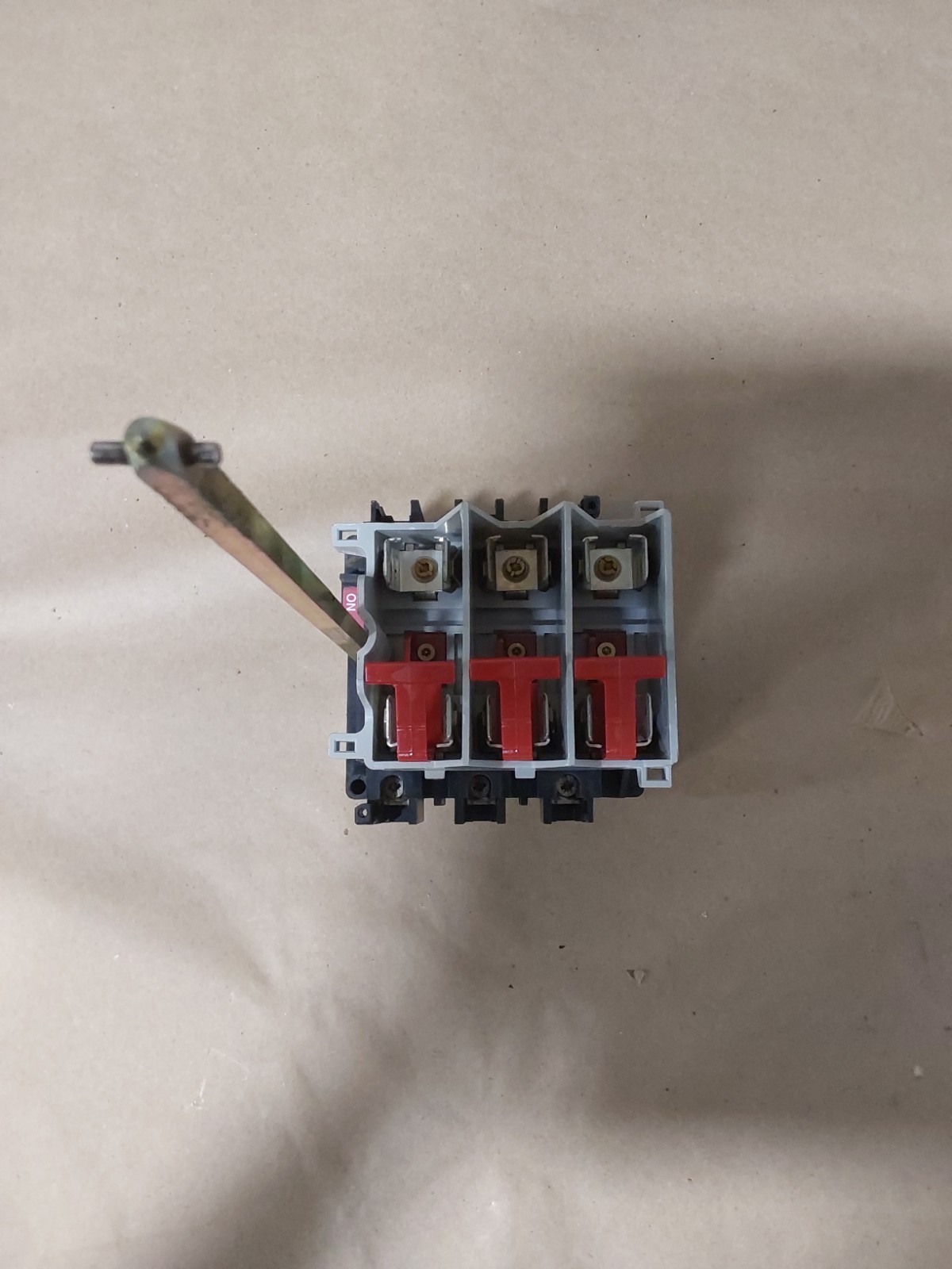 Allen Bradley 194R-NJ030P3 3 Pole 30 A Fusible Disconnect Switch